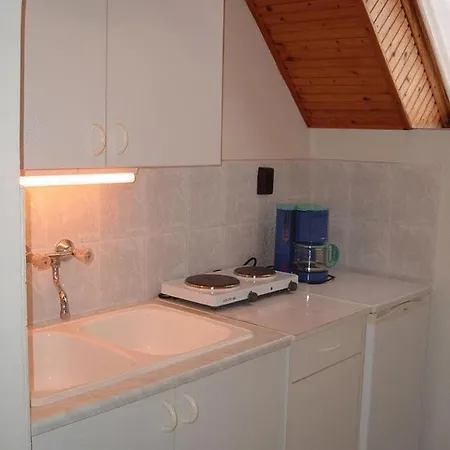 Appartamento Apartman Hévíz Holiday *